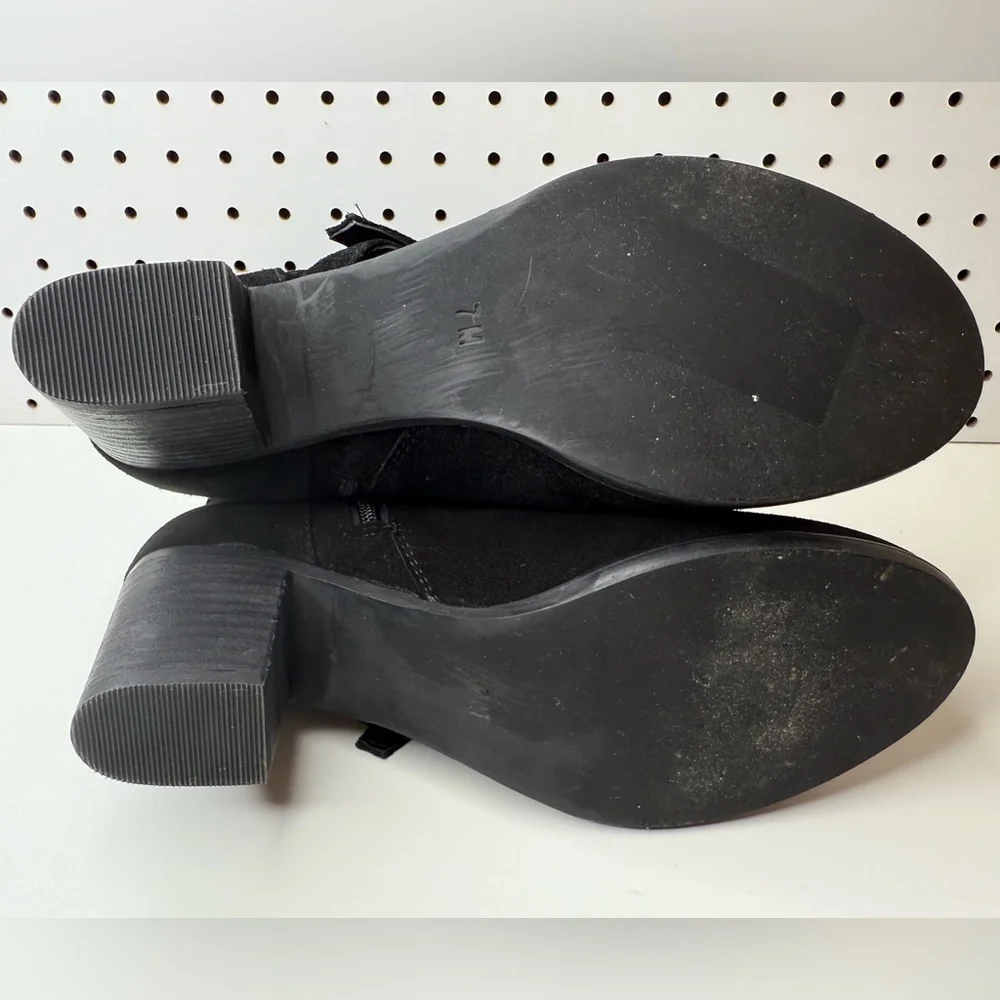 Anthropologie Matisse Harper Black Suede Leather Ankle Boots Women’s 7M Side Zip